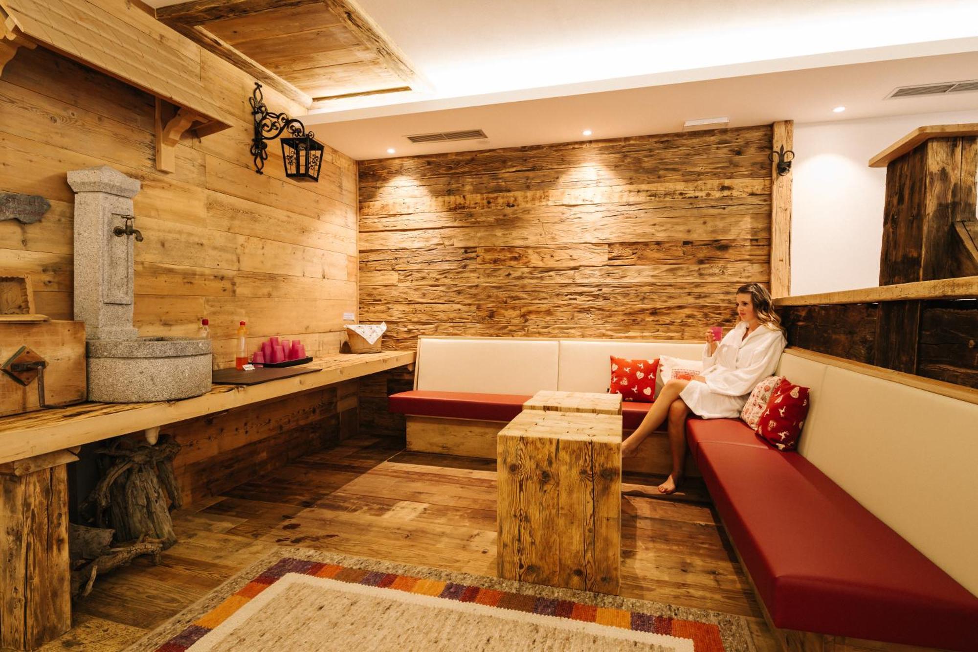 Hotel Alpenland Мосо Екстериор снимка